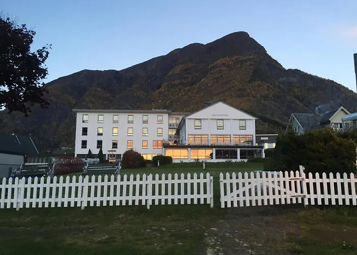 Skjolden Hotel